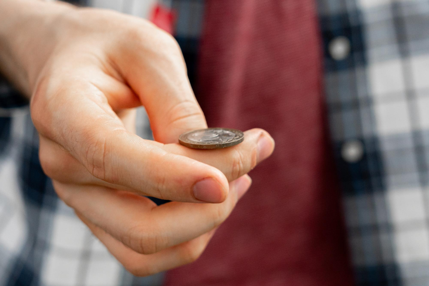 Coins Flipping in American shopping mall fountains