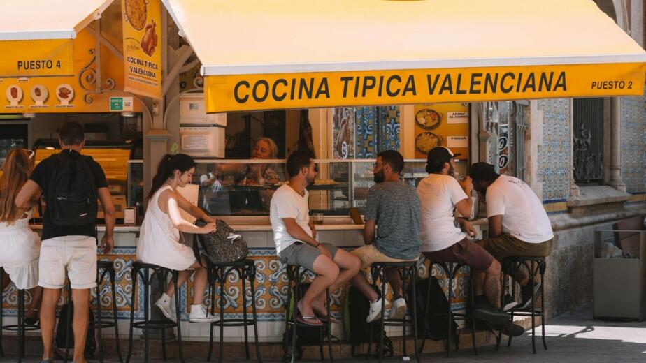 7 local dishes you should try in Spain that tourists often miss