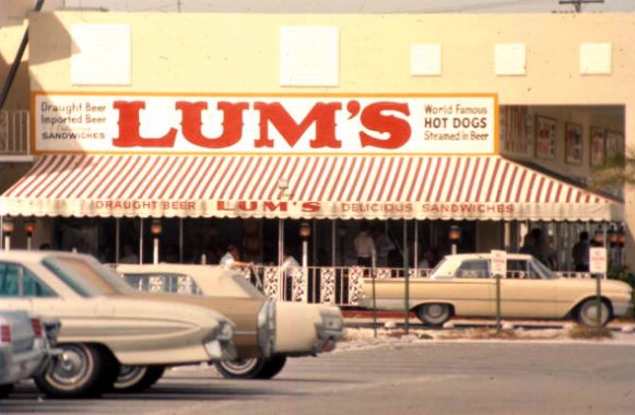 12 American Diner Chains That Defined the 1960s — and the Year Each One Quietly Vanished