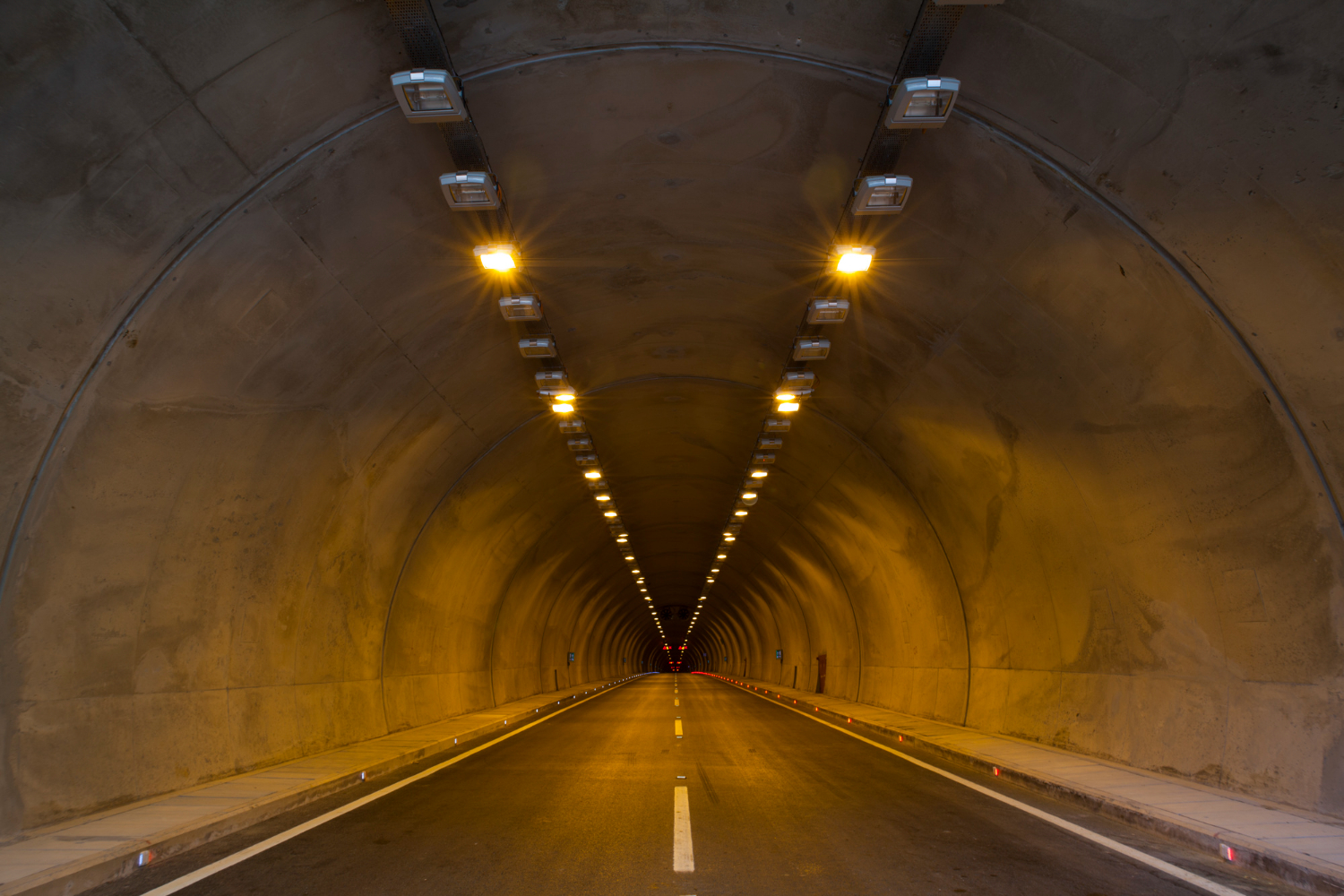 Tunnel