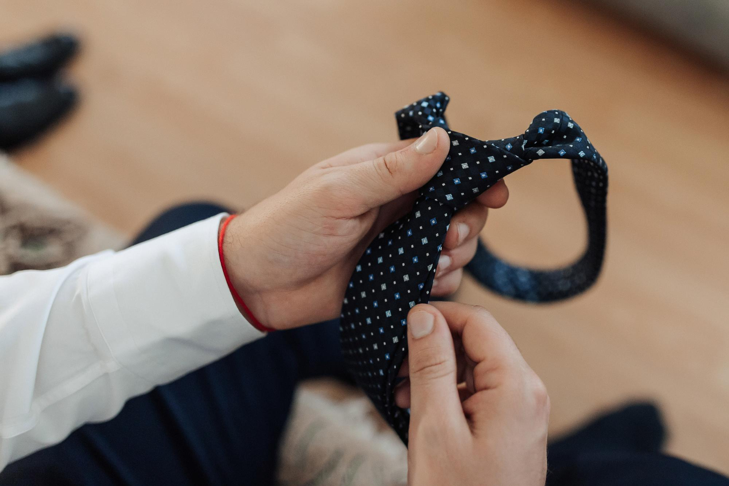 Tying Basic Knots
