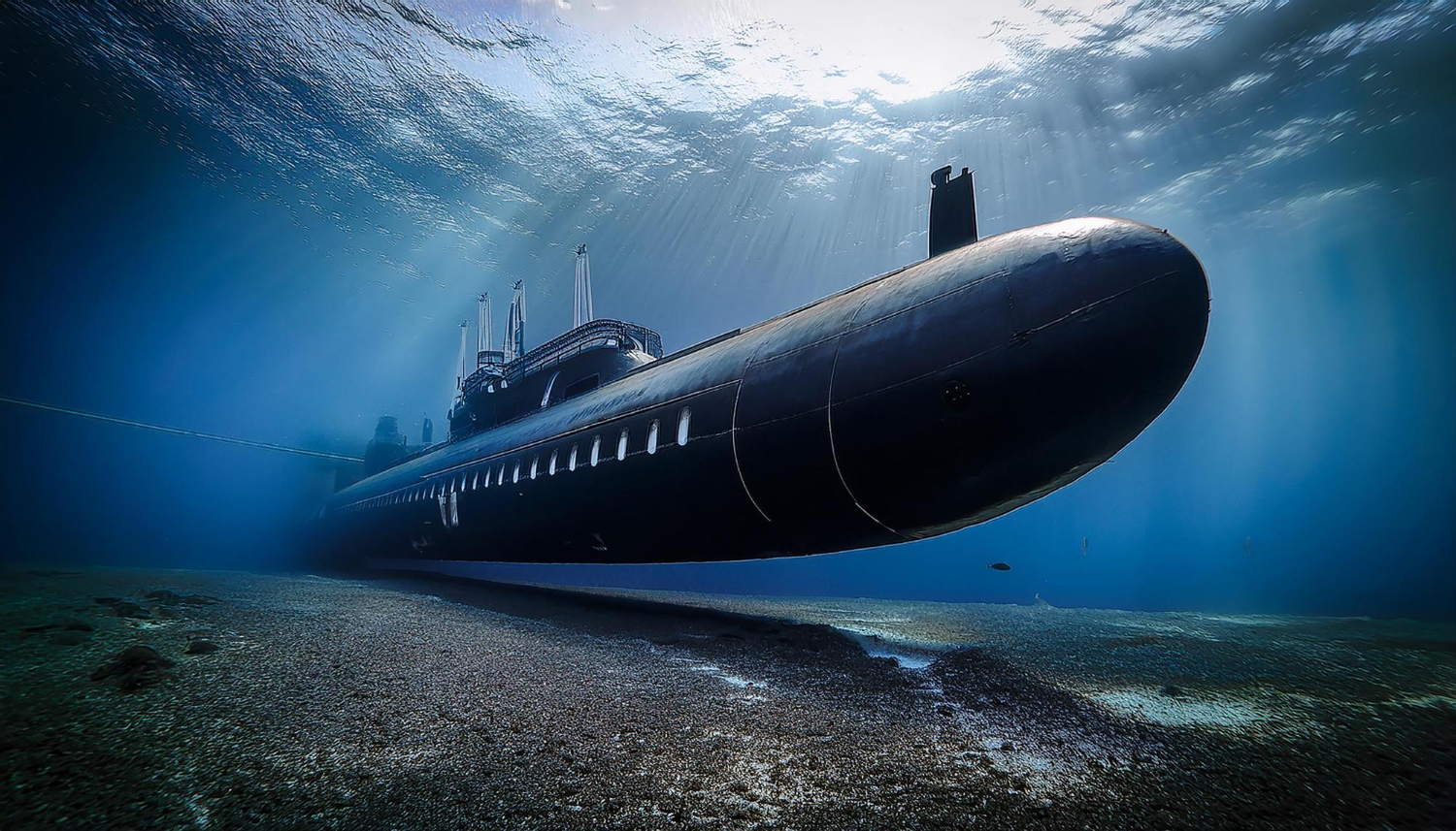 Submarine