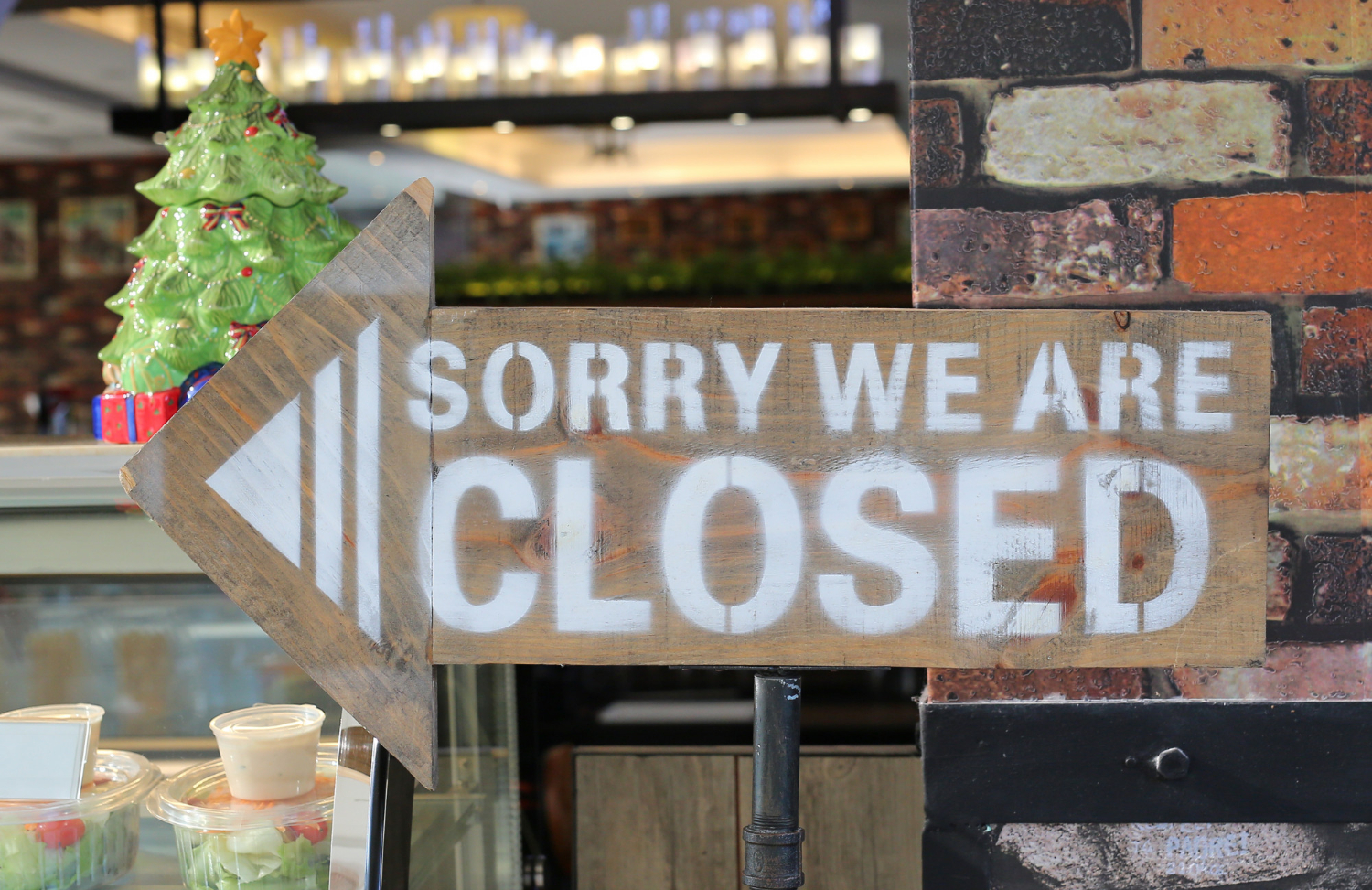 Closed Grocery stores