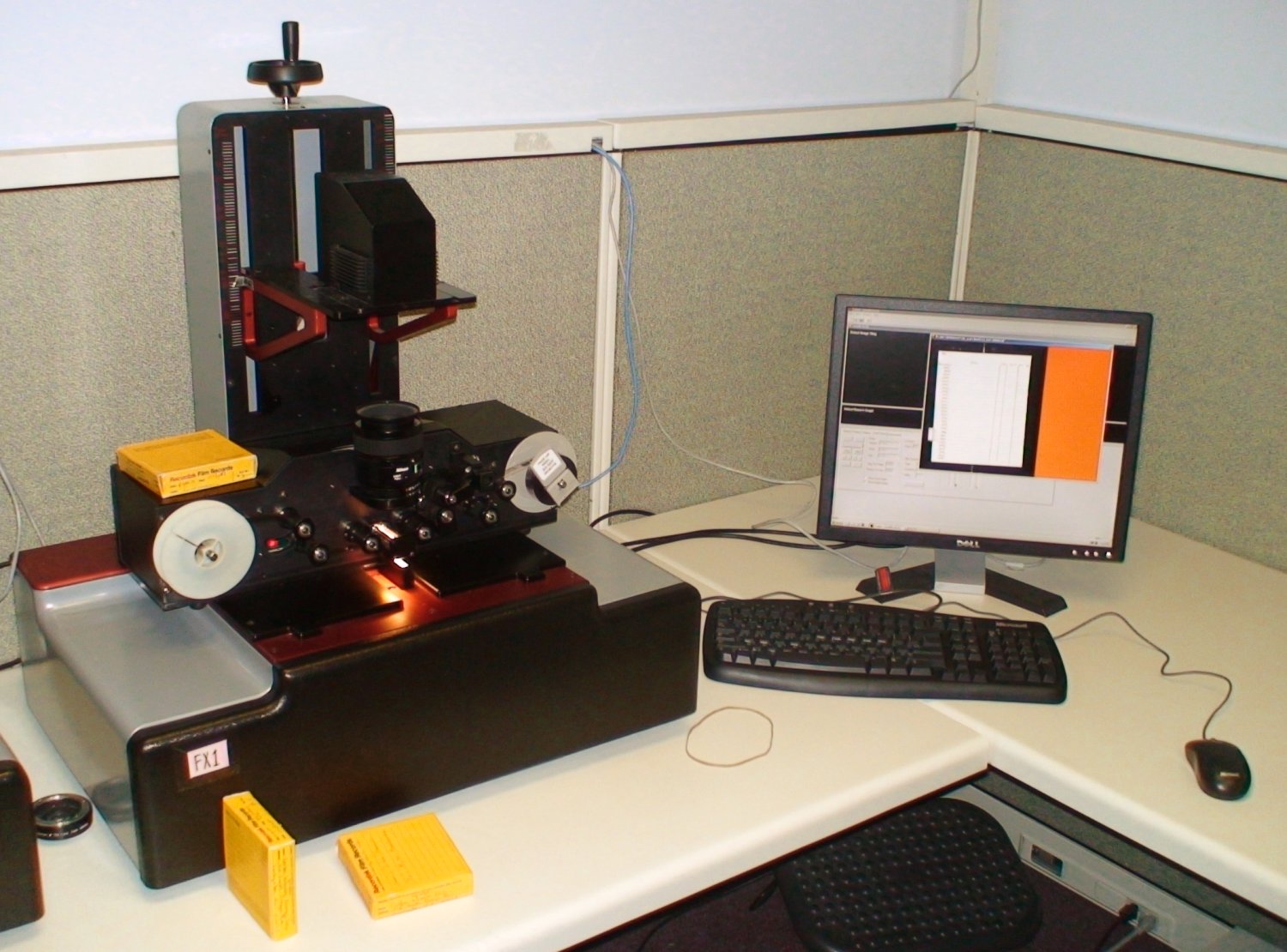 Microfiche Reader