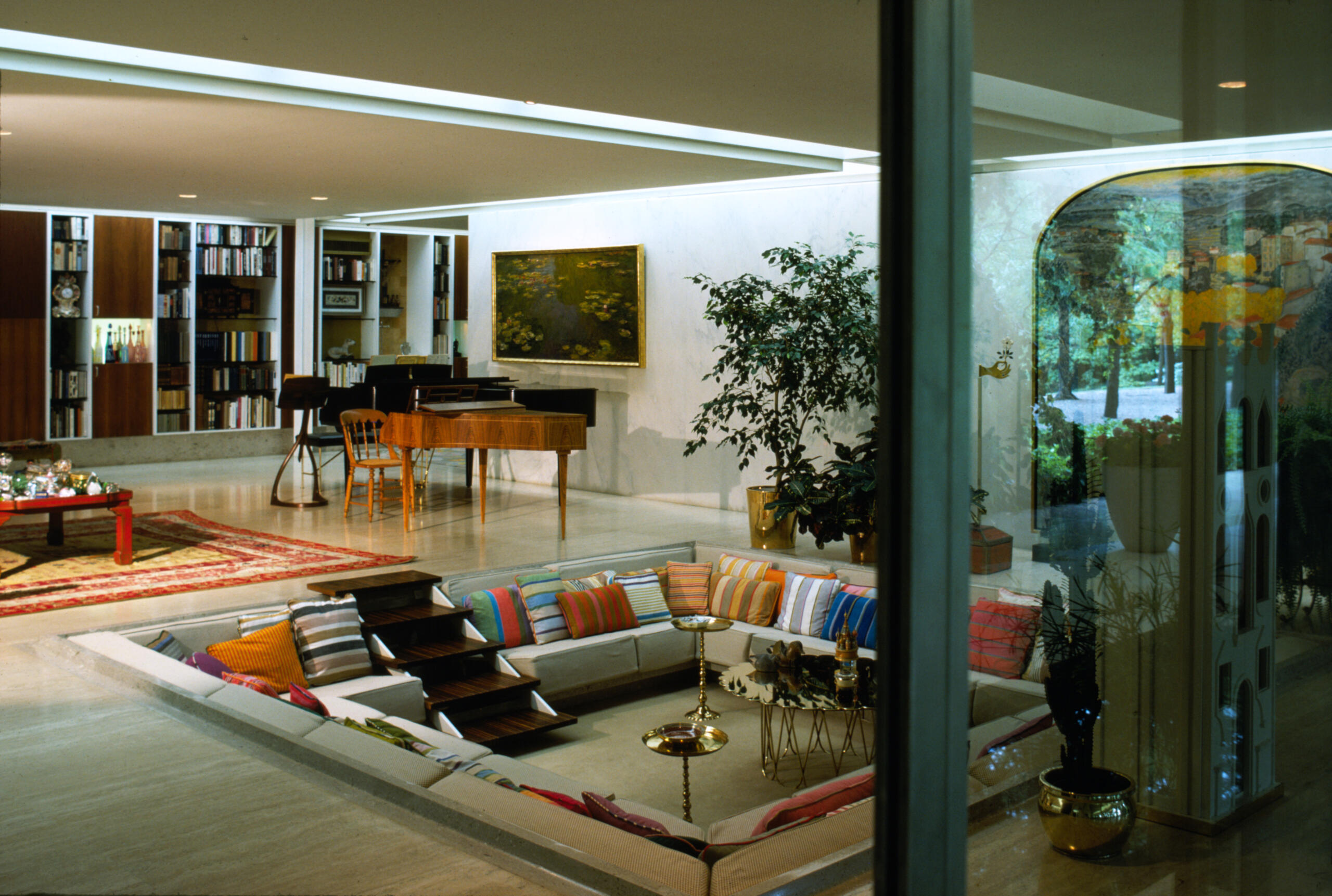 The Conversation Pit