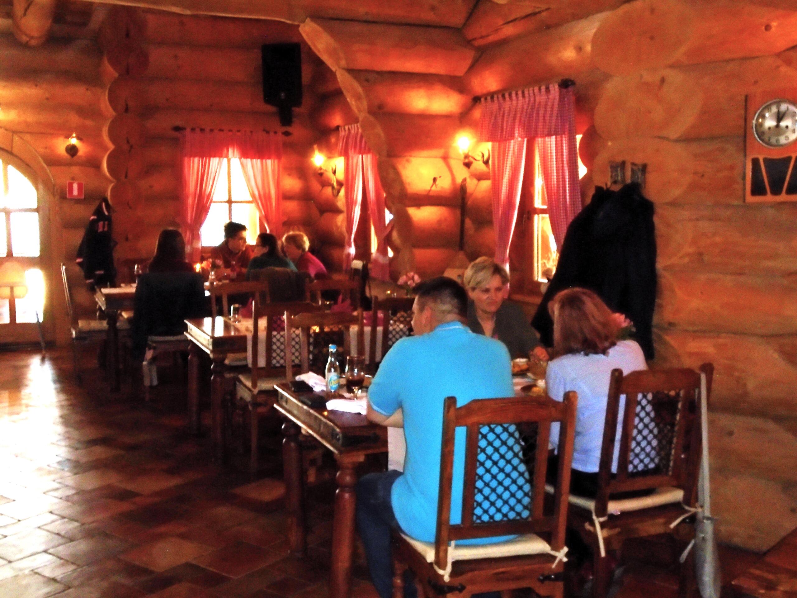 Casual-Dining