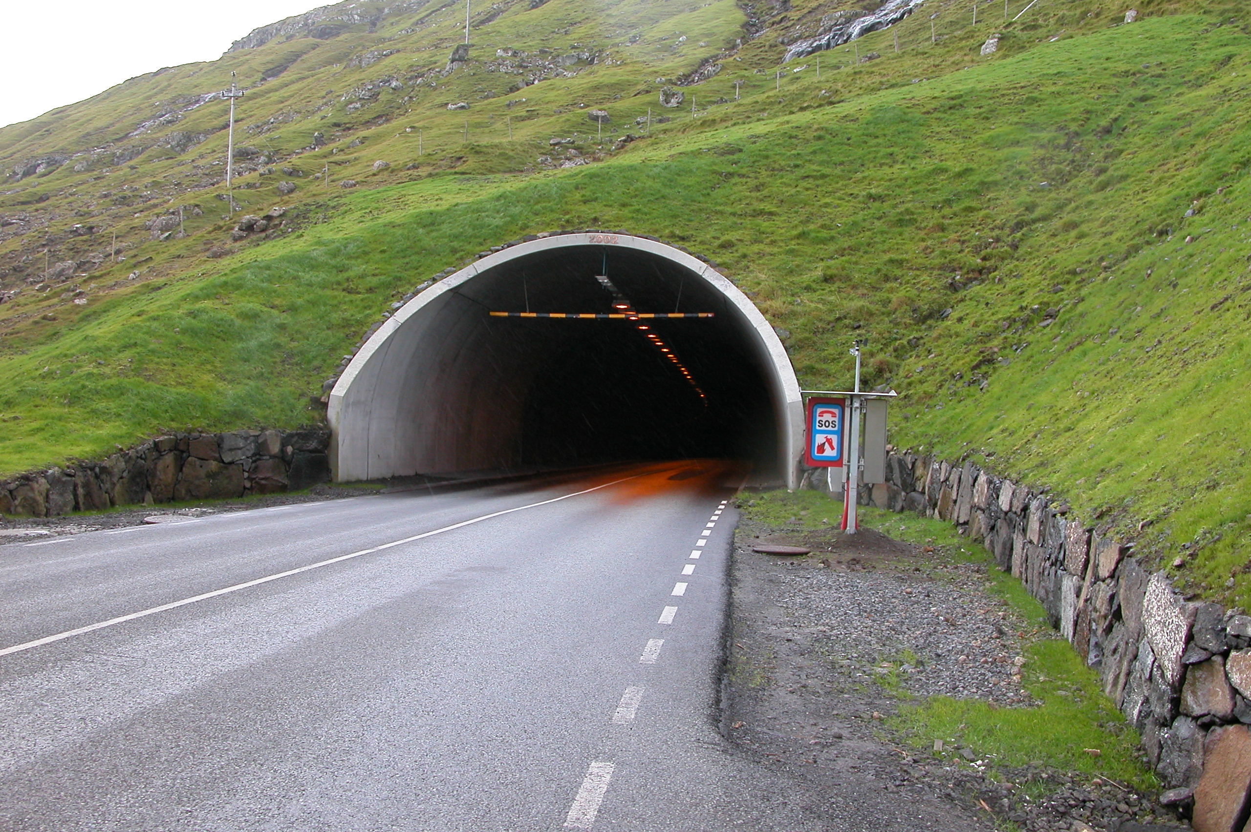 Tunnel