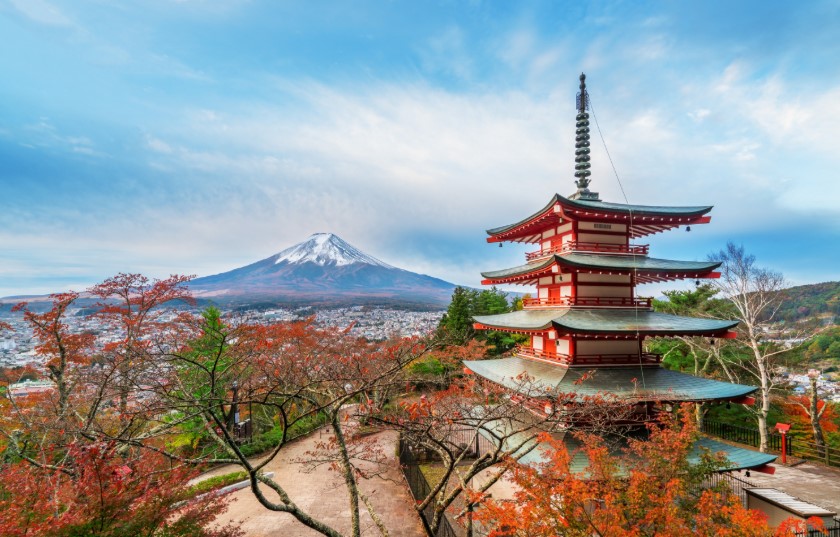 How to Tip Around the World, and the Hidden Traps That Catch Travelers Out