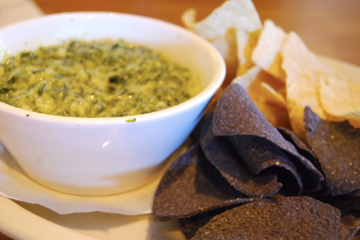 13 Foods Served at Every 1970s Dinner Party