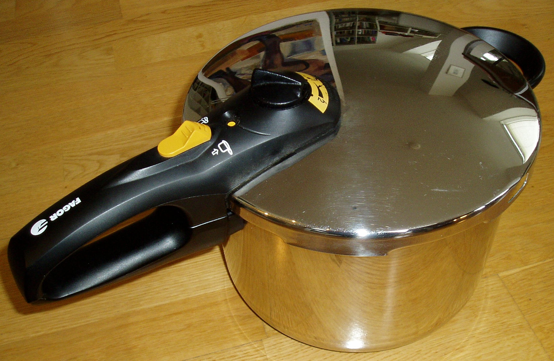 Pressure Cooker