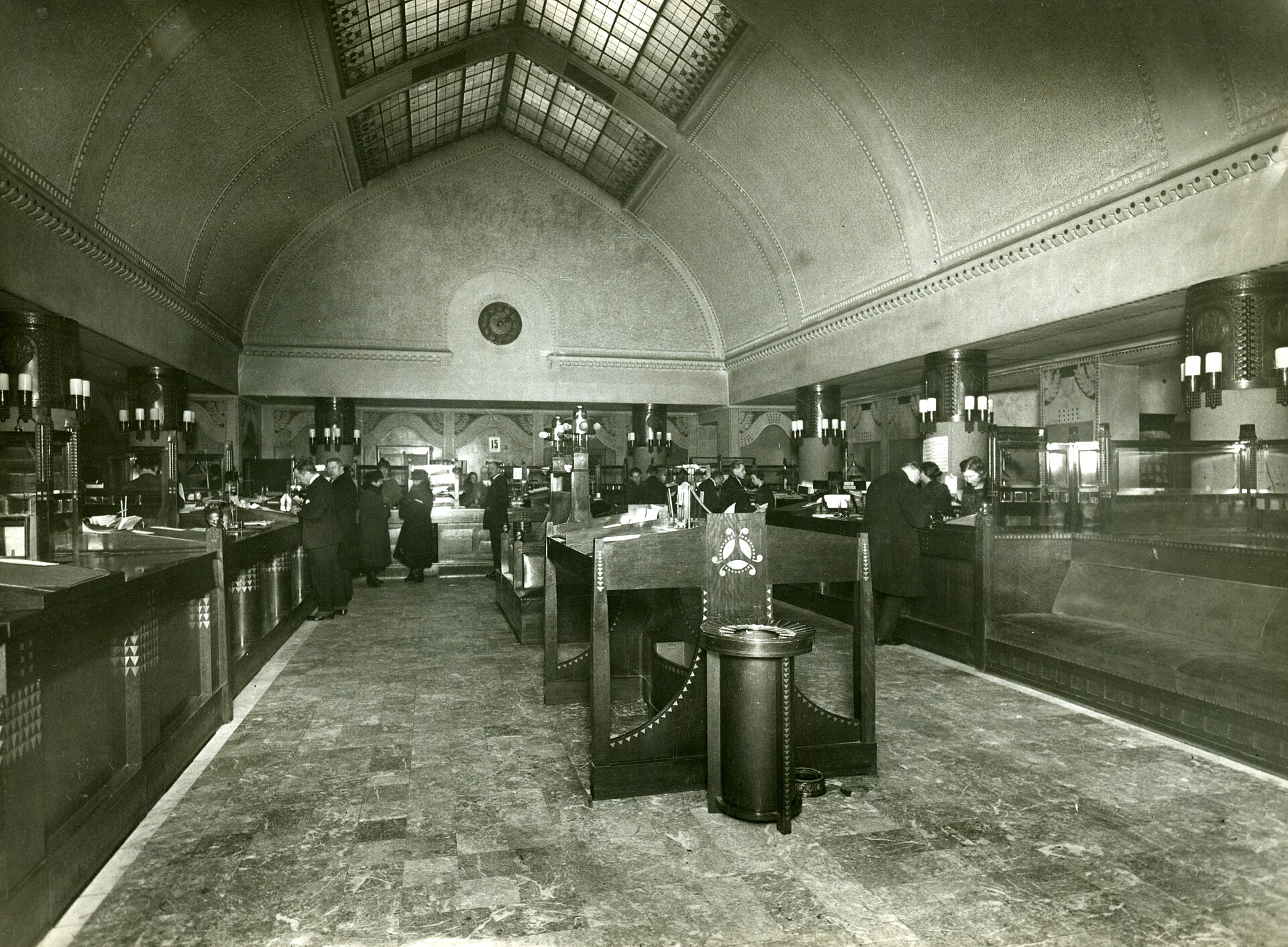 12 Things Every Trip to the Bank Used to Involve