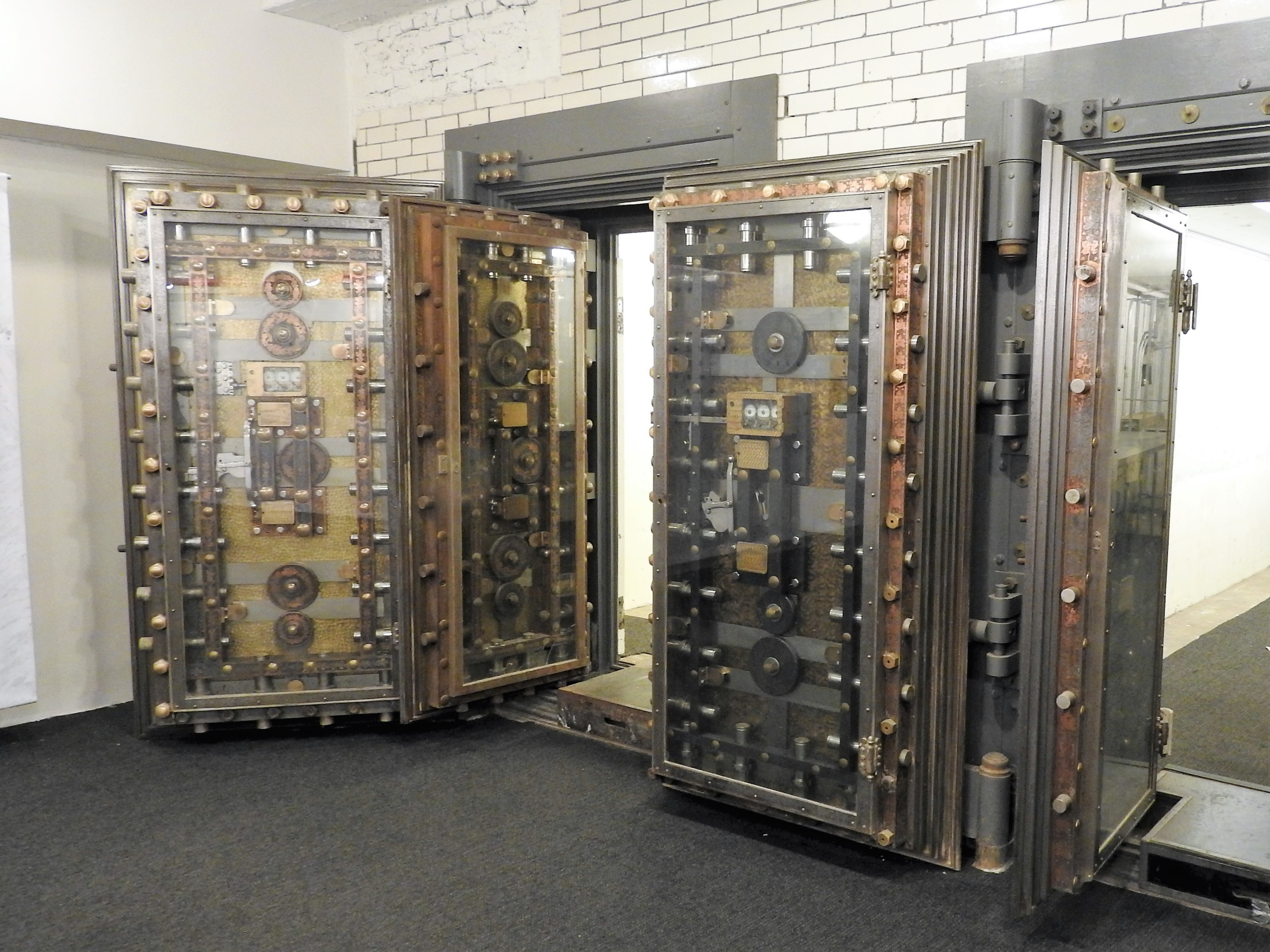 Vintage Bank