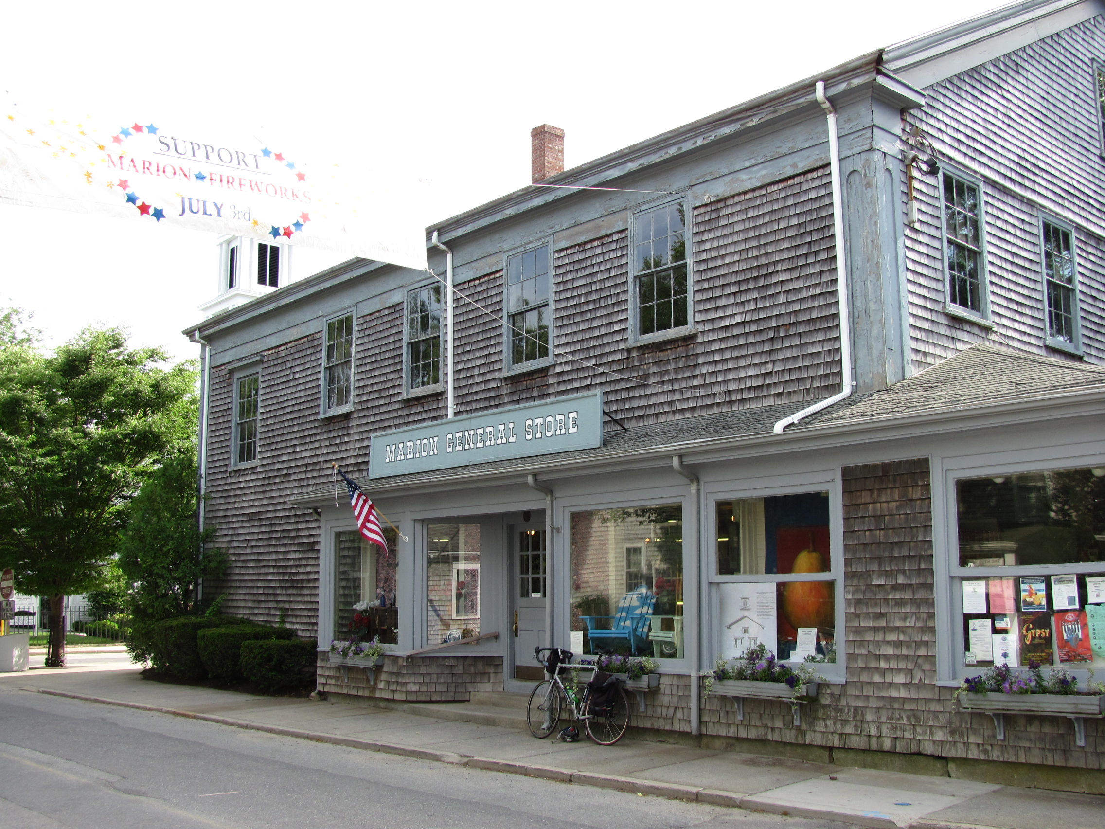 12 Things Every Old American General Store Had