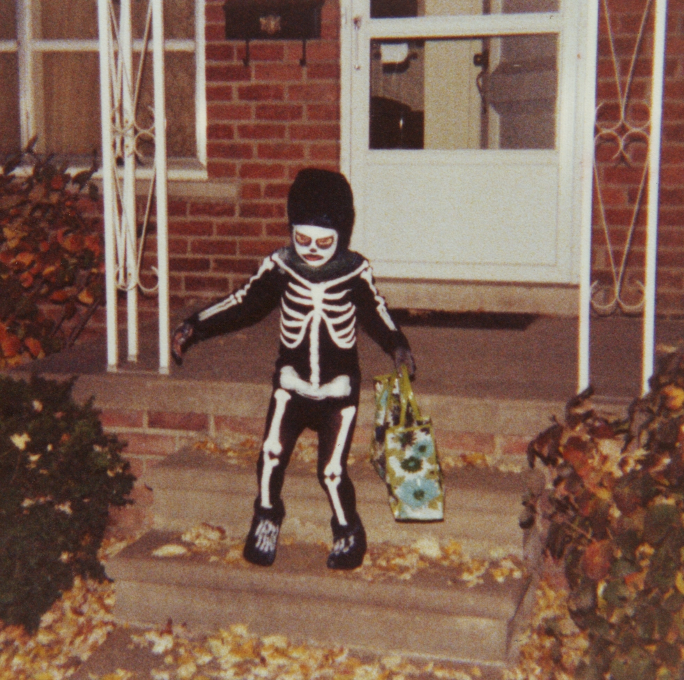 13 Things Every American Kid Did on Halloween in the 1970s That Would Surprise Parents Today