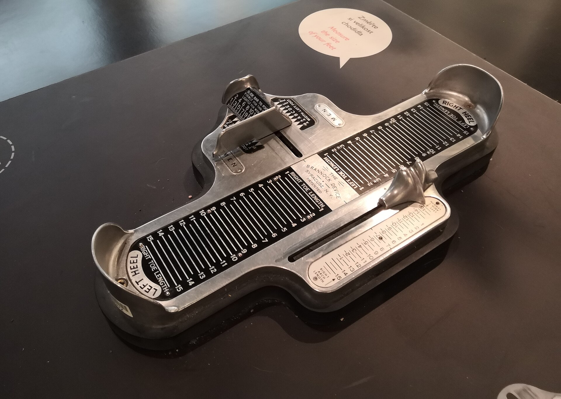 Metal Foot-Measuring