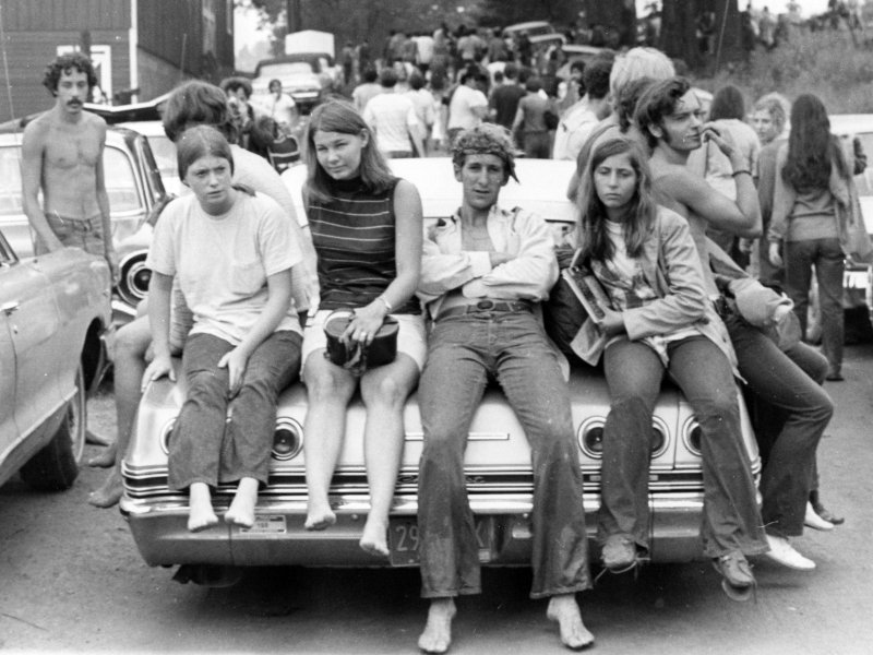10 Things Every American Teenager Did on a Friday Night in the 1980s