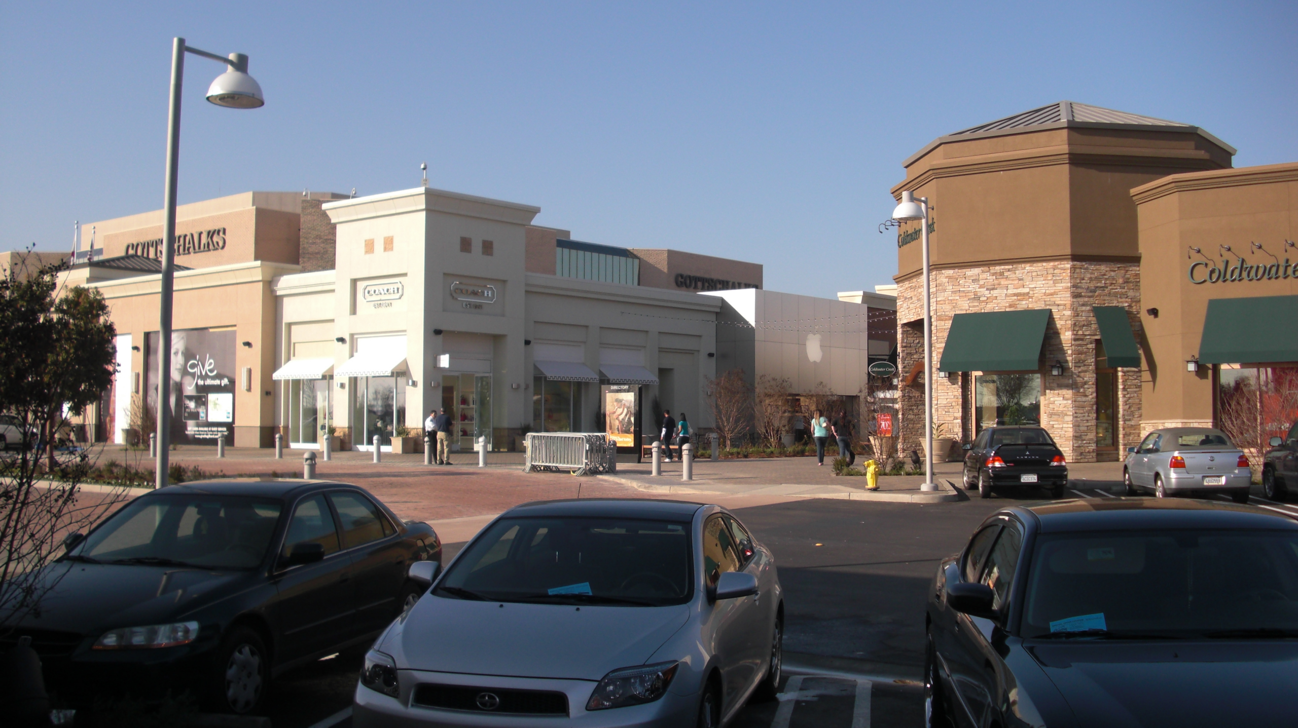 shopping mall