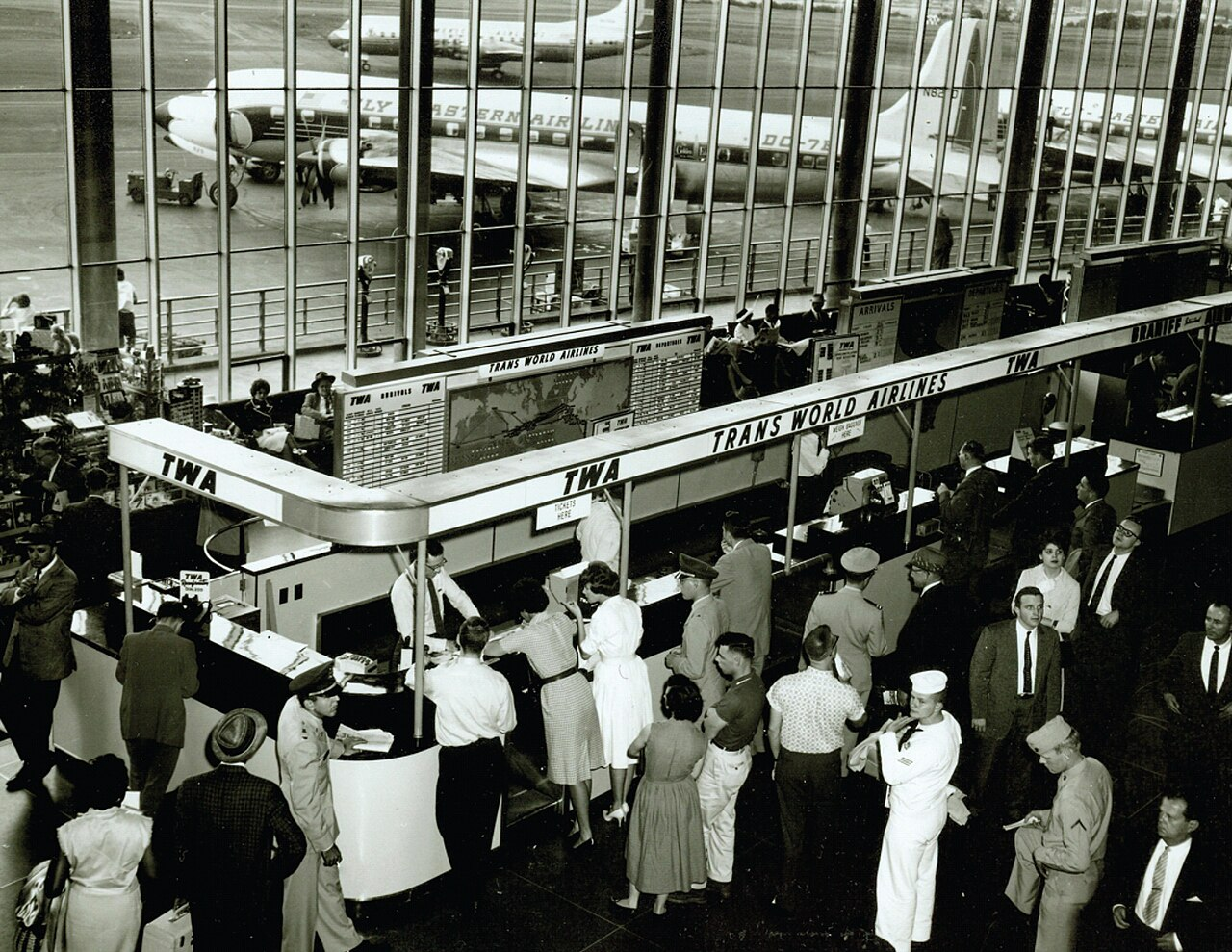 Things That Have Completely Disappeared From American Airports Since the 1980s