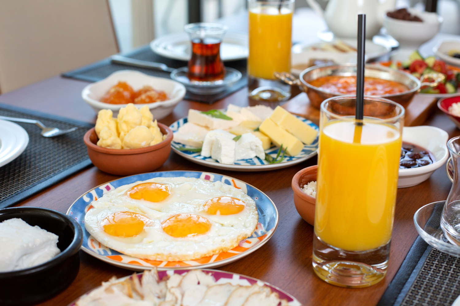 hotel breakfast