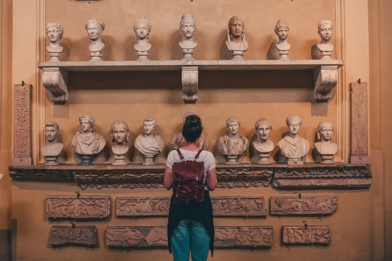 12 Unwritten Rules of Visiting a Museum
