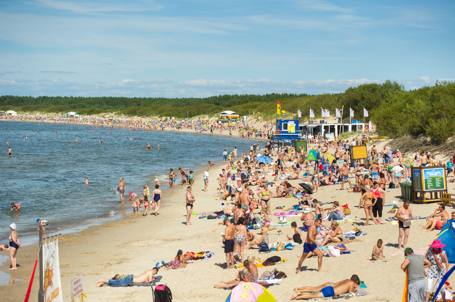 10 Unwritten Rules of the American Beach