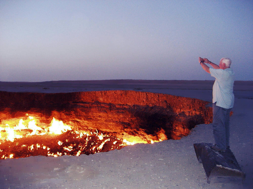Darvaza gas crater