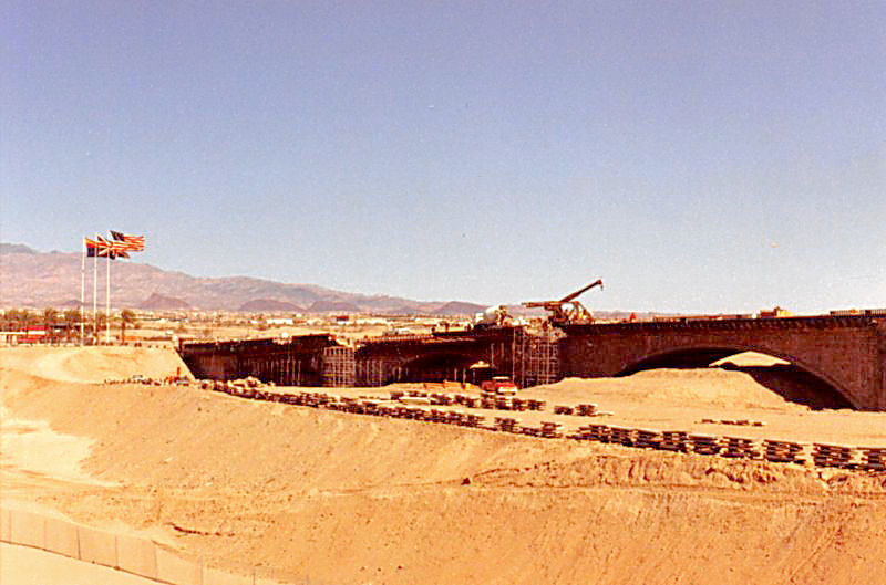 London Bridge Lake Havasu