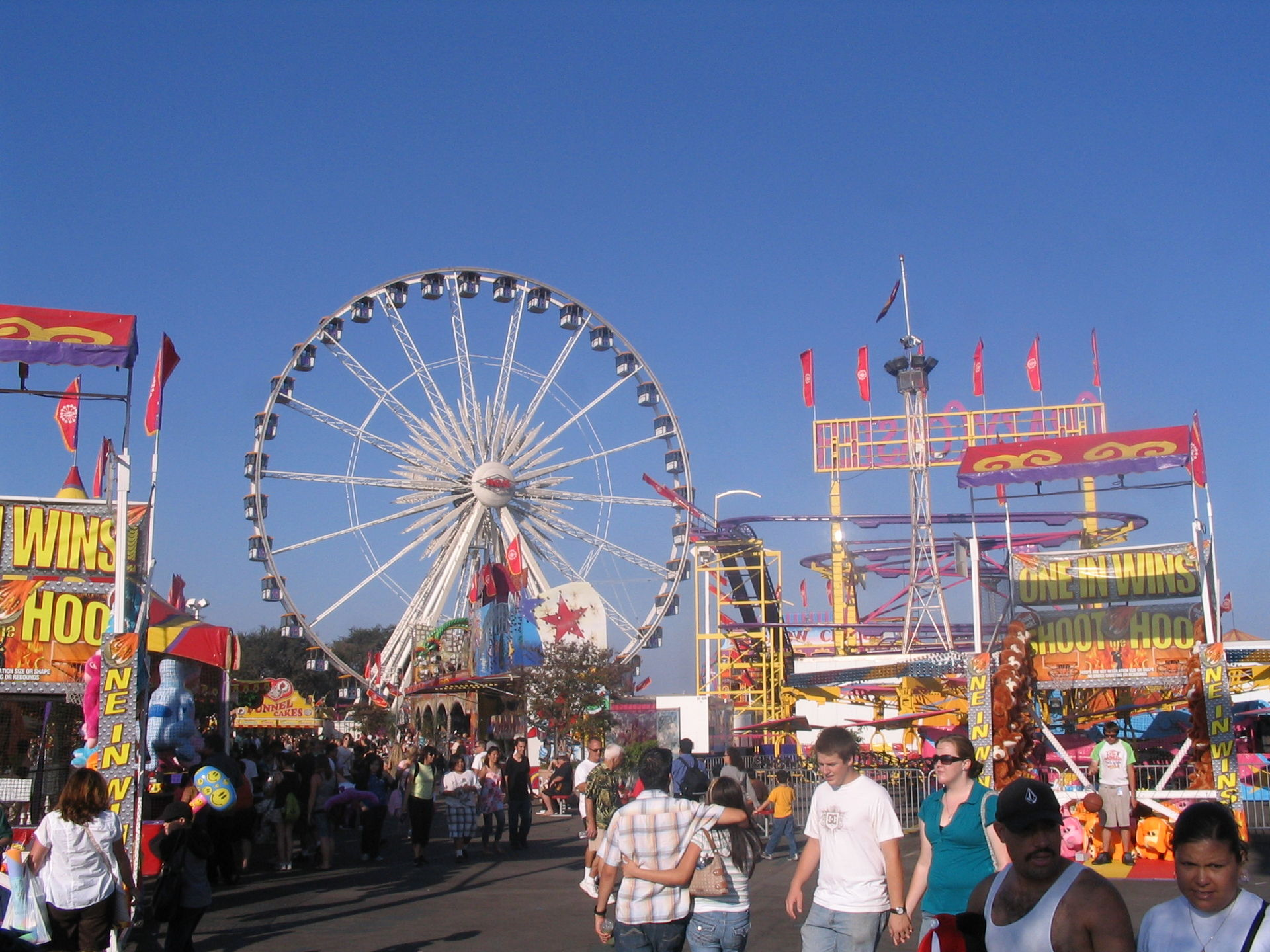 county fair crowd