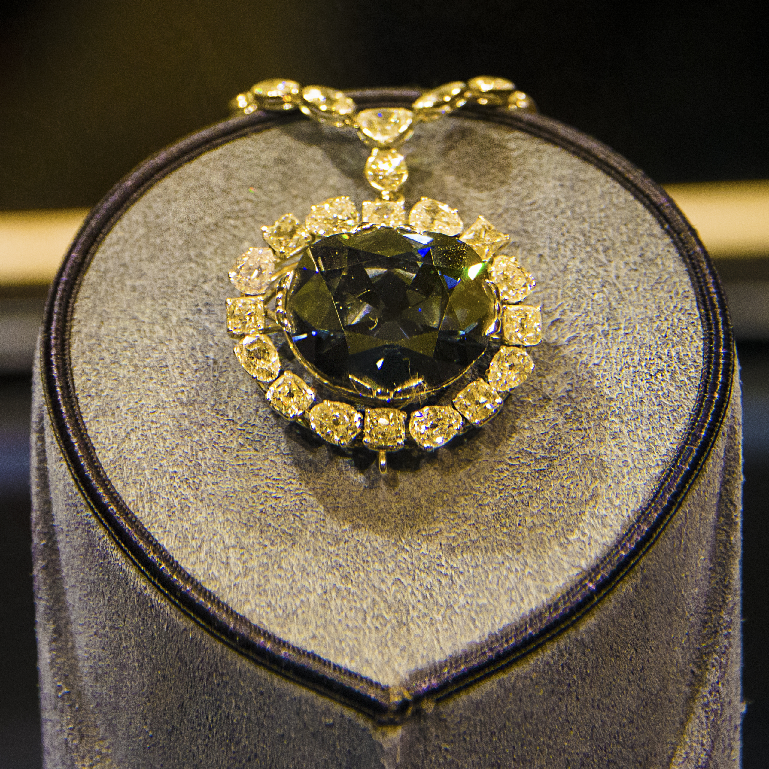 Hope Diamond blue