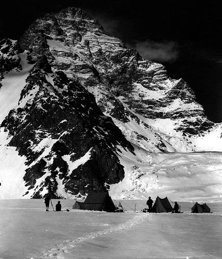 K2 mountain Karakoram