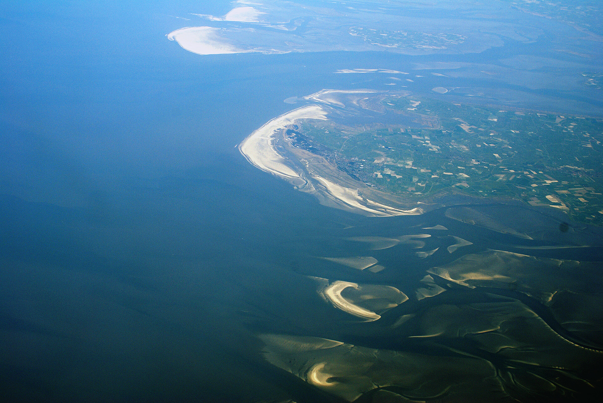 North Sea waves gray