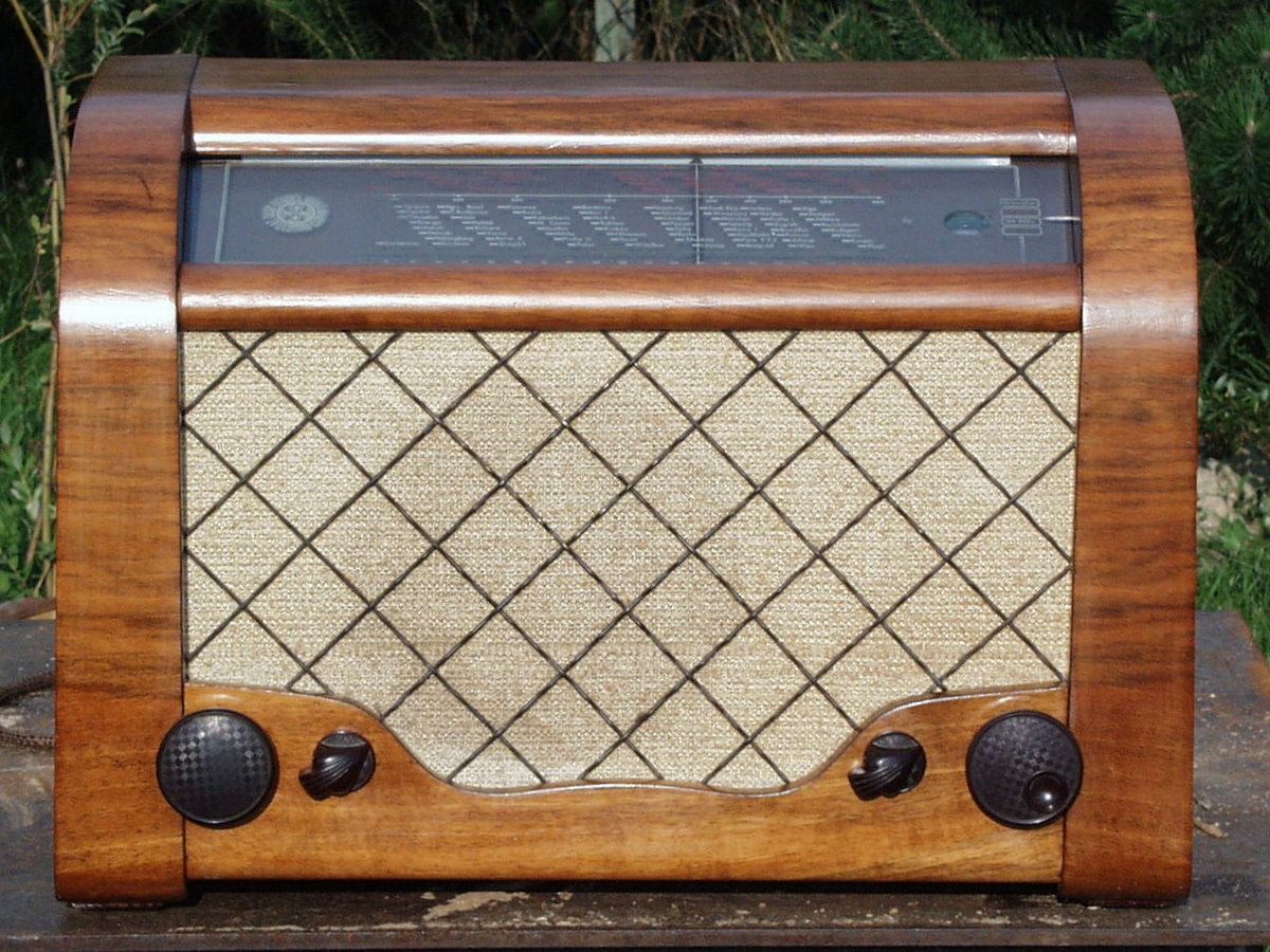 vintage radio 