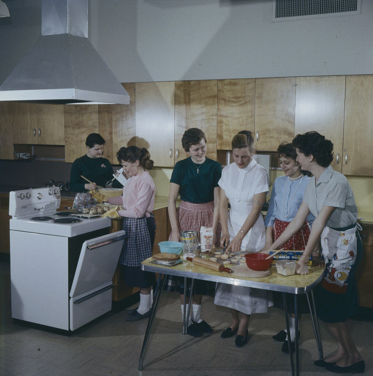 30 Chores That Were Part of Growing Up Decades Ago