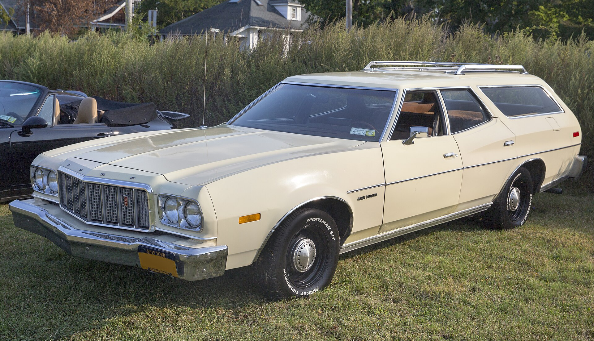 station wagon