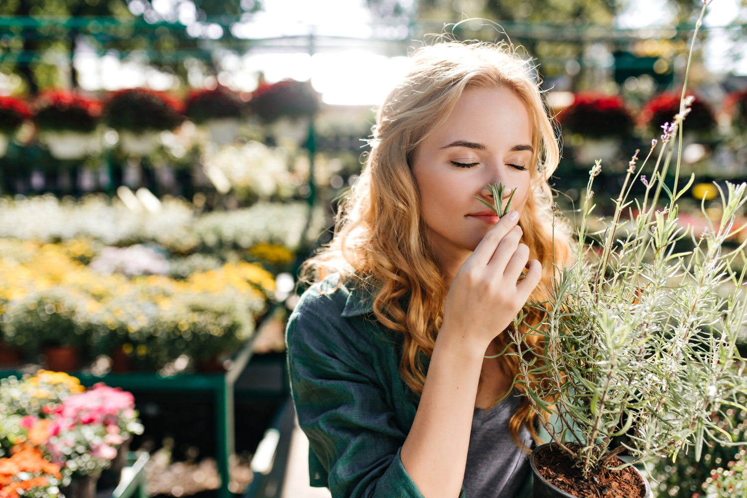 12 Reasons Smell Behaves Unlike Any of Your Other Senses