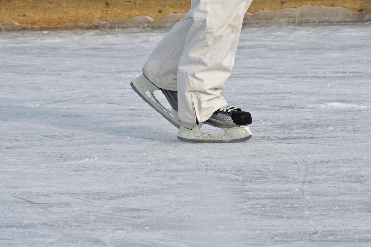 skating