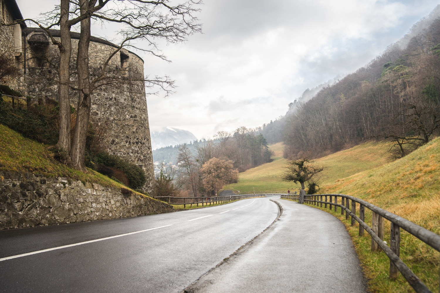 mountain pass road