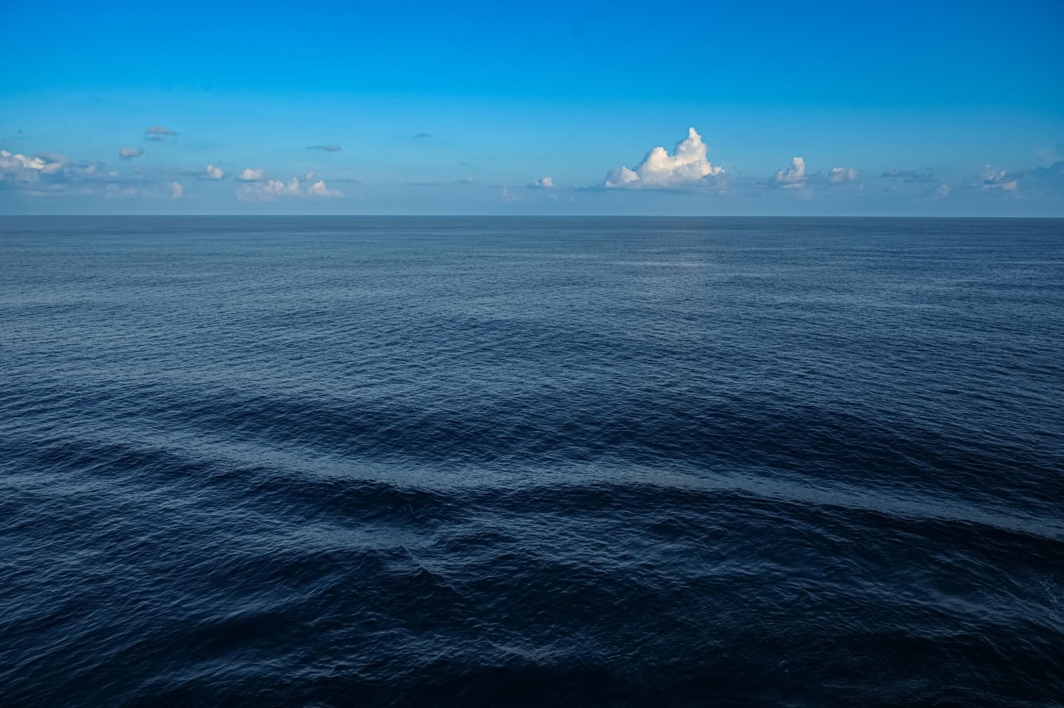 ocean waves sea water