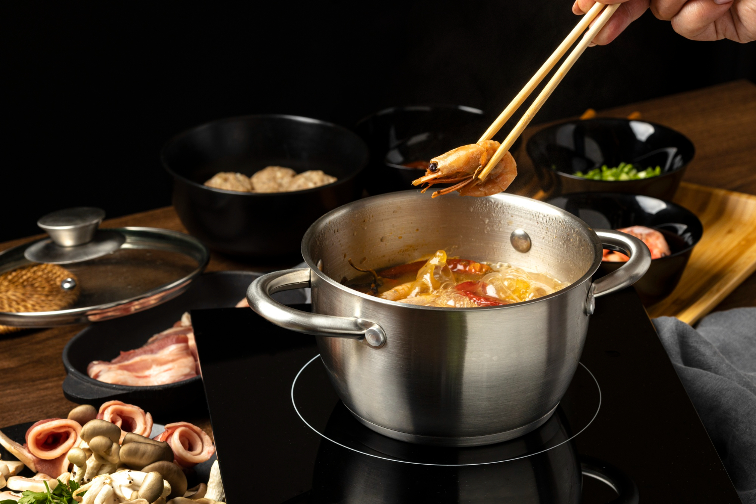 cooking pot