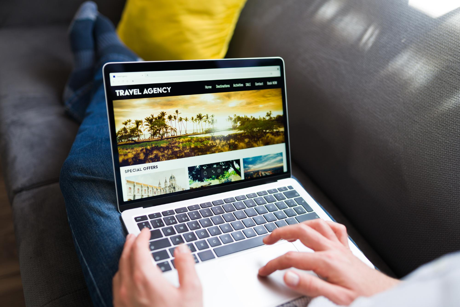 laptop travel planning