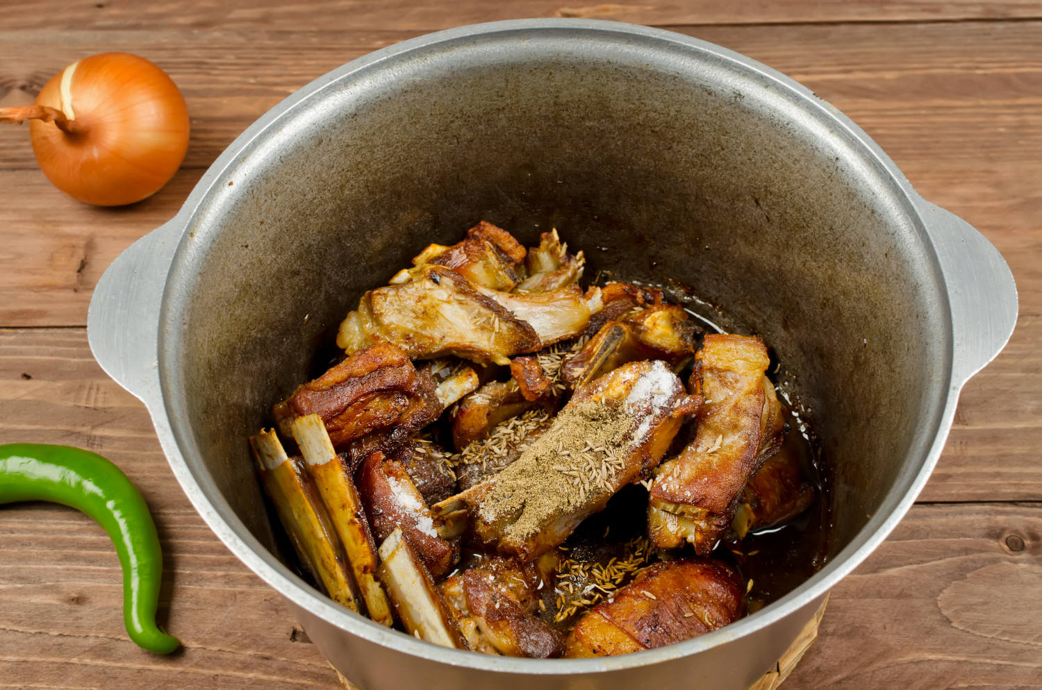 cooking pot
