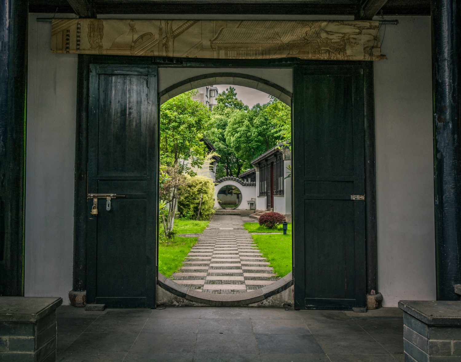 Double Door