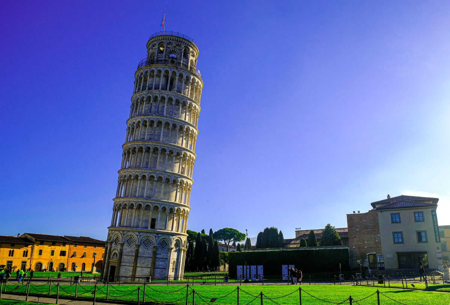 Pisa Piazza dei Miracoli