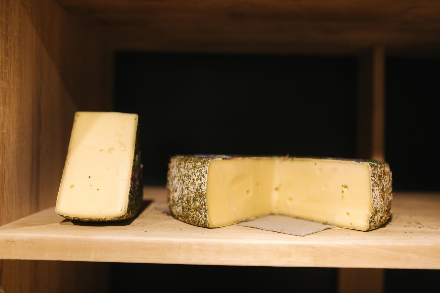 Cheese wheel