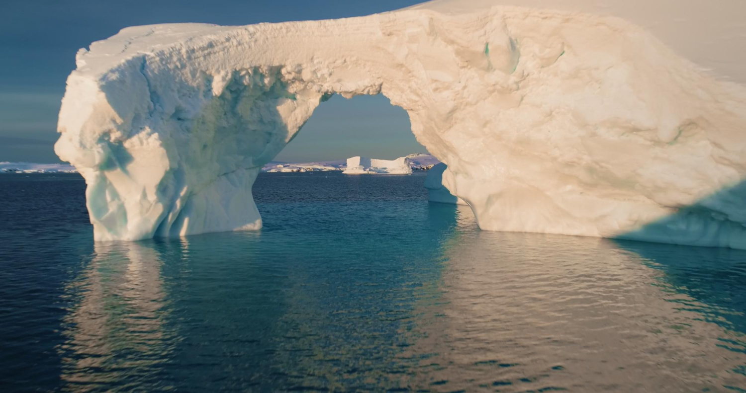 Iceberg Antarctica Ocean