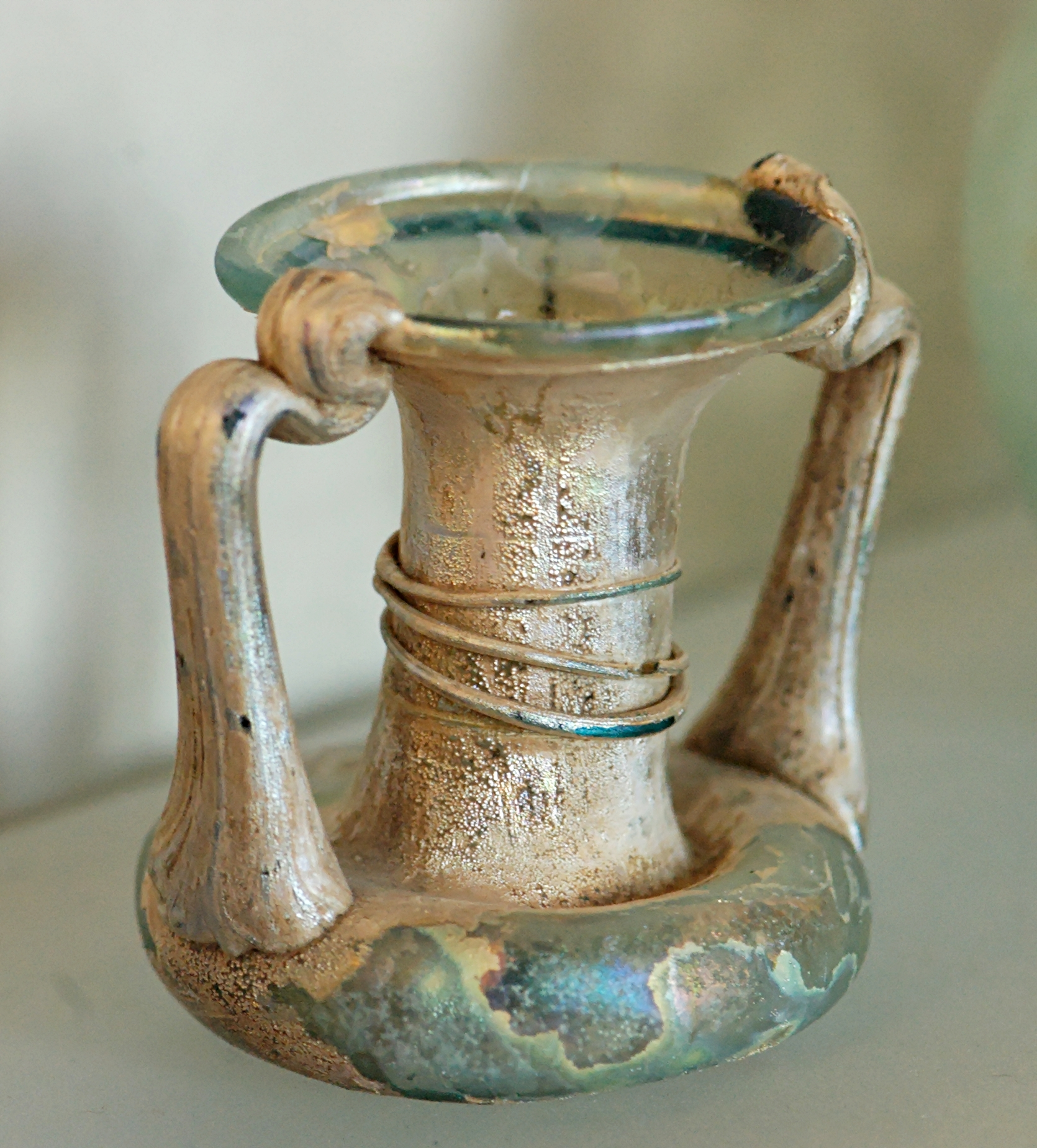 Roman glass vessel