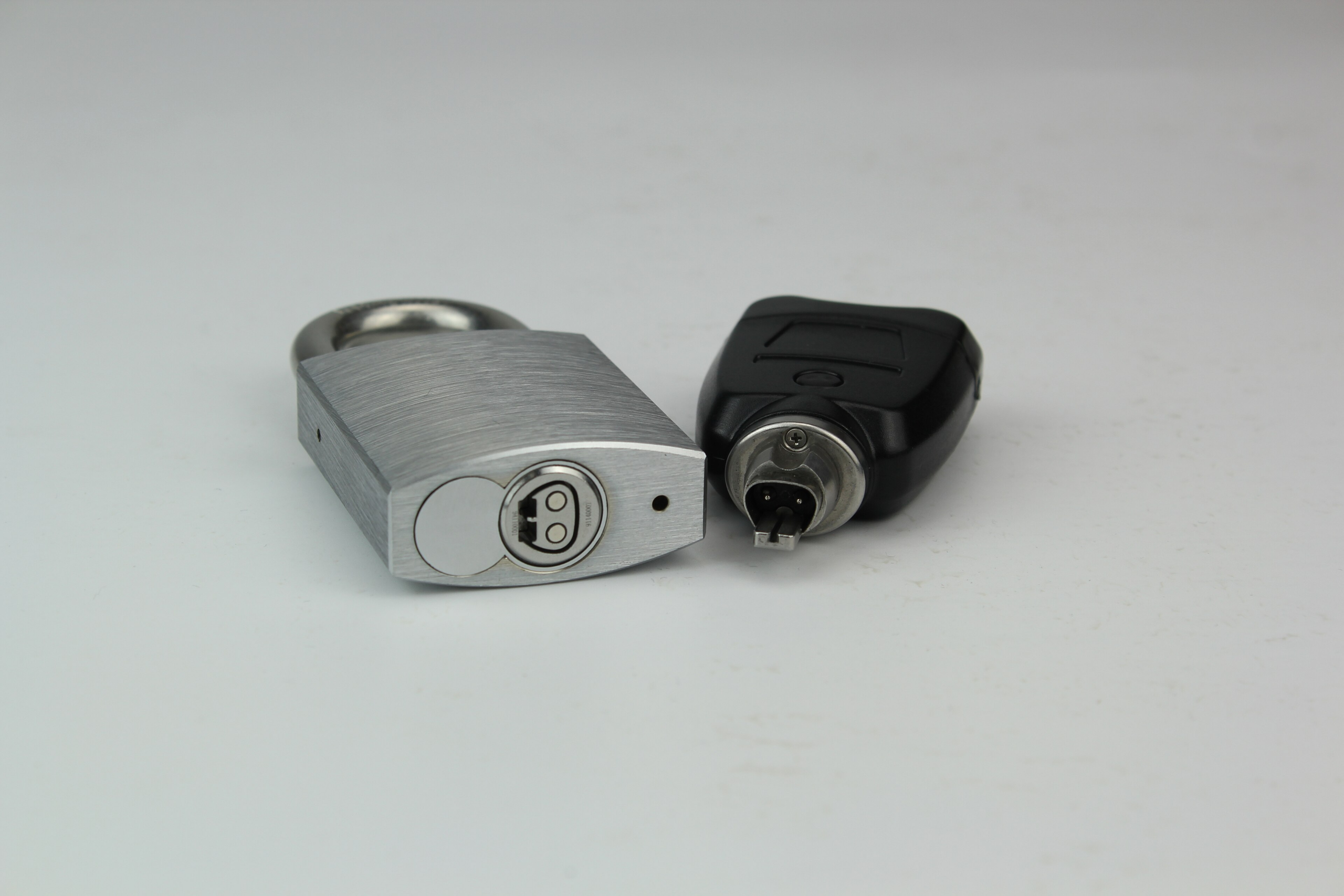Electronic and Hybrid Lock