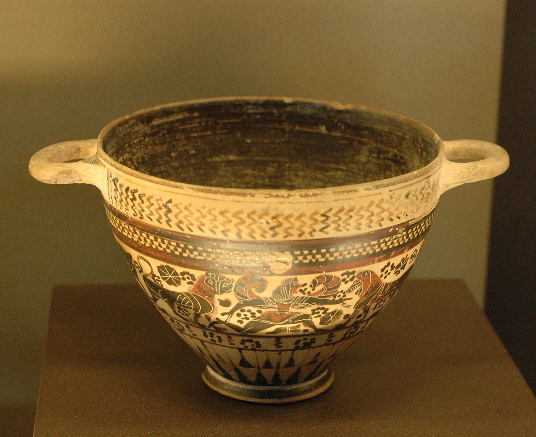 ceramic vessel pottery jar