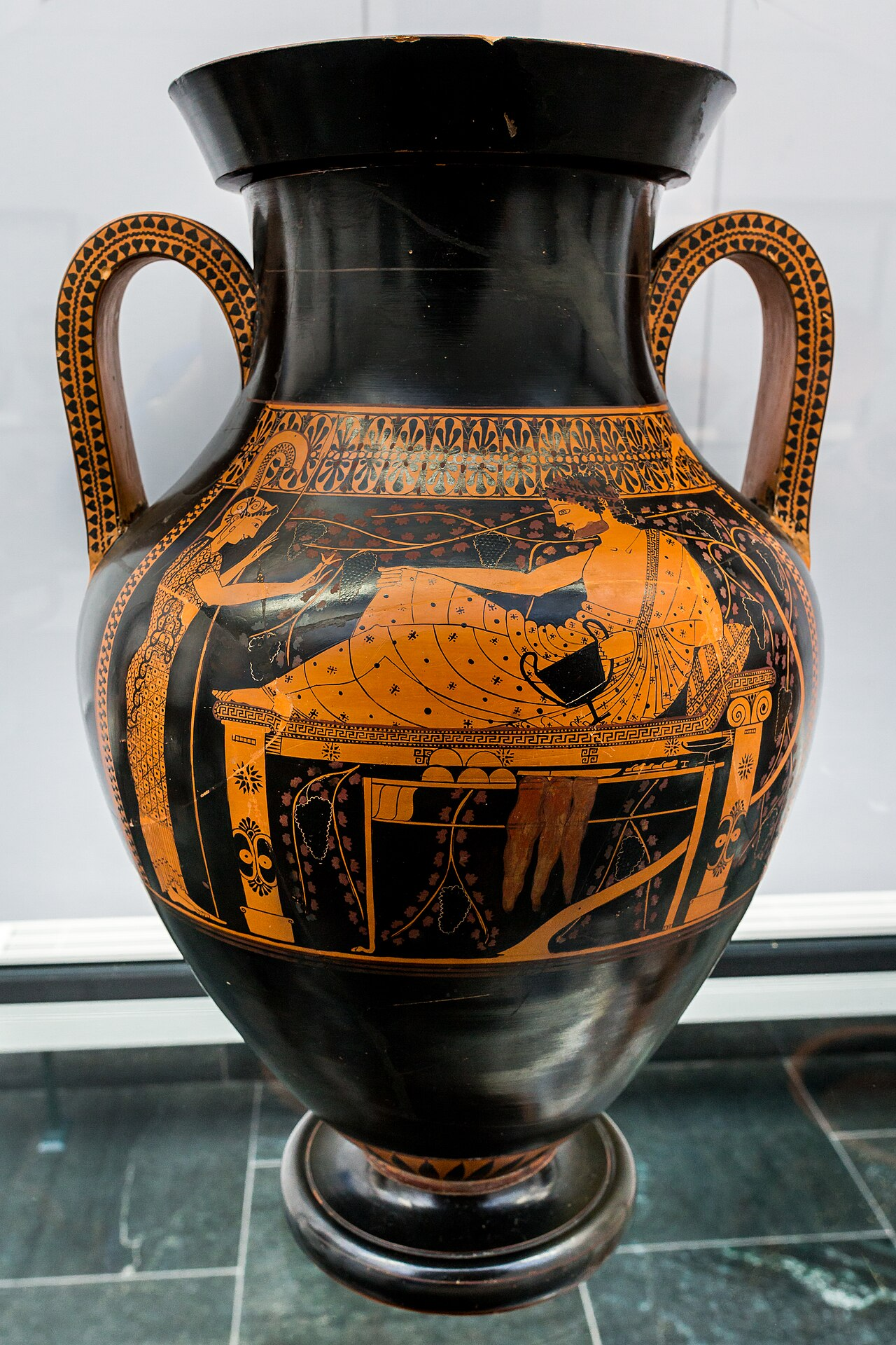 ceramic vessel pottery jar