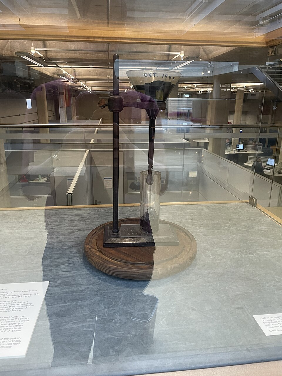 Pitch Drop experiment funnel laboratory